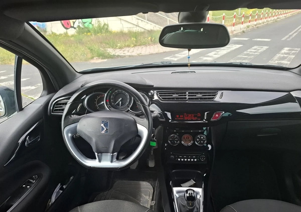 Citroen DS3 cena 22900 przebieg: 155000, rok produkcji 2012 z Złocieniec małe 172